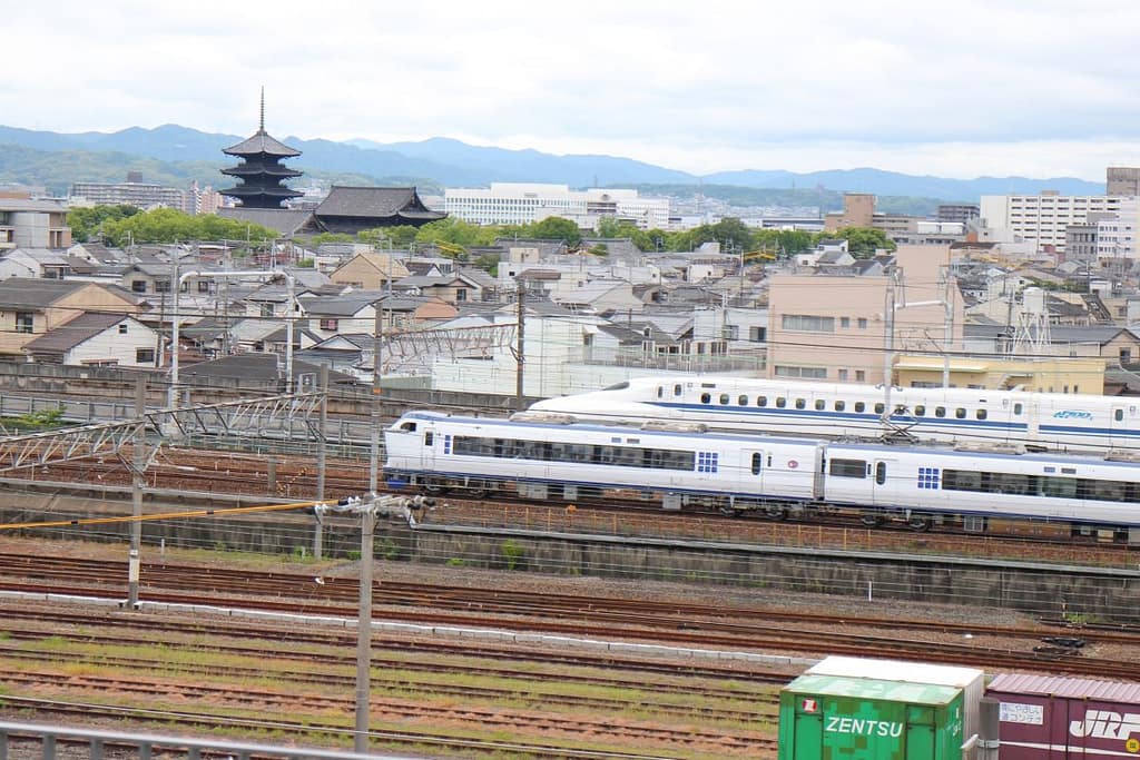 Haruka Express: Direct Train Between Kansai Airport & Kyoto